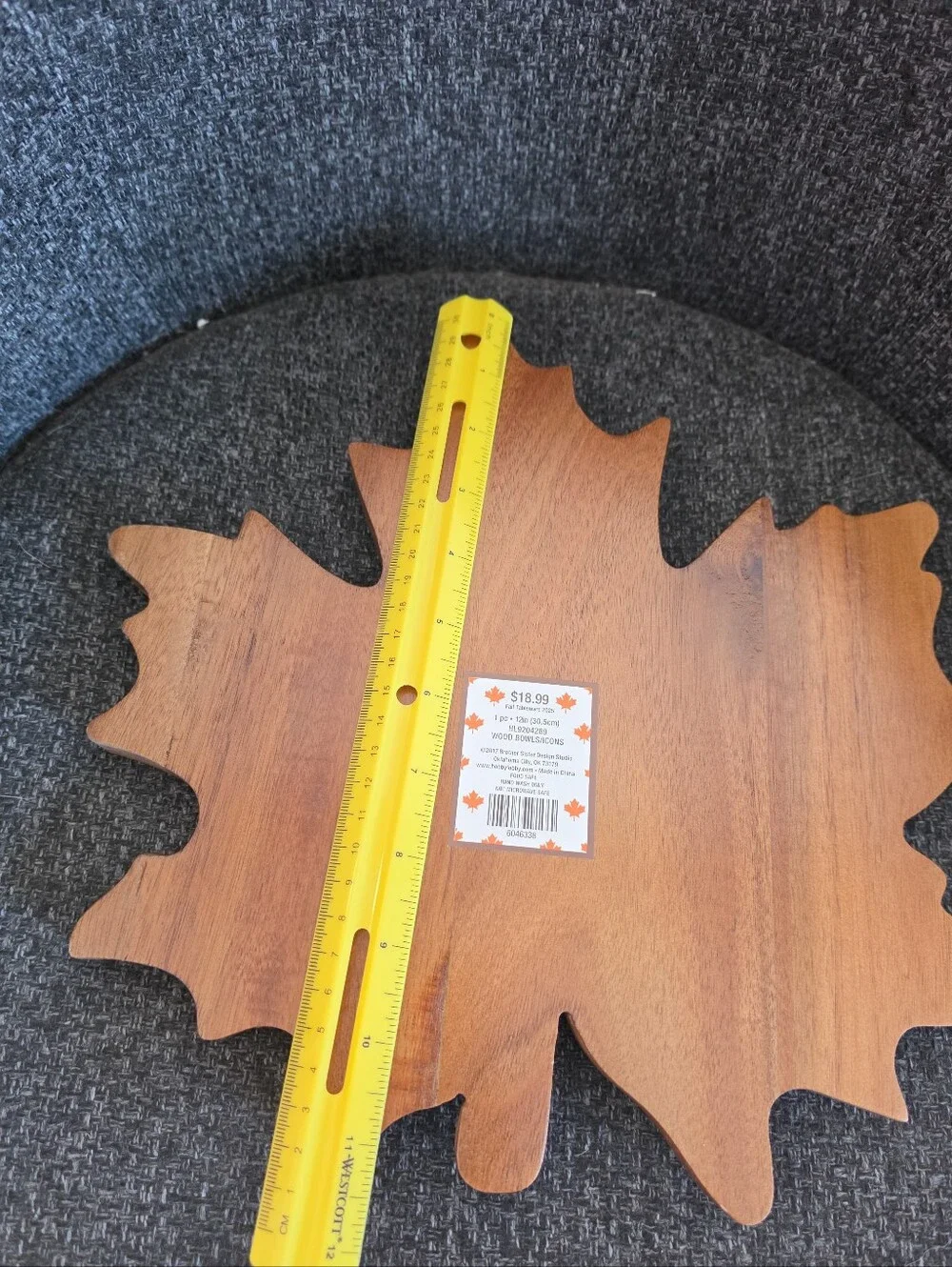 NEW Wooden Wood Maple Leaf Serving Plate Hobby Lobby Decorative Fall Autumn